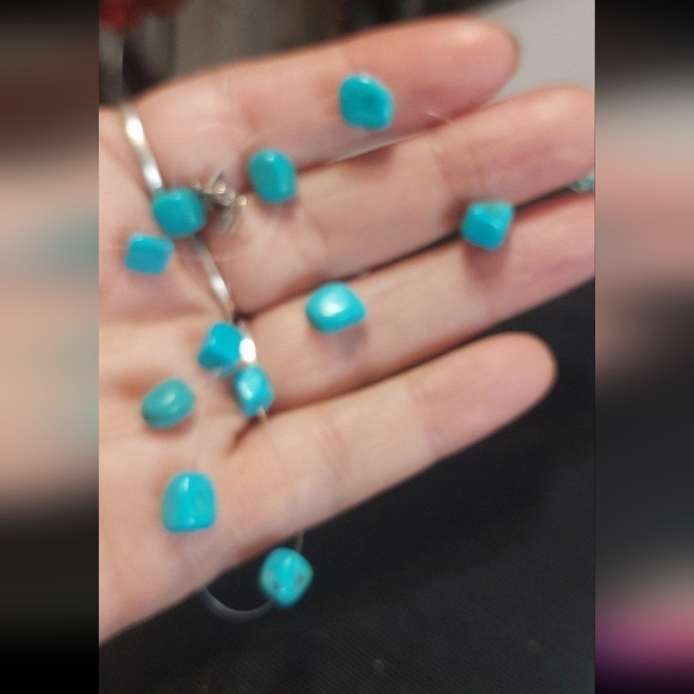 Floating turquoise necklace 15.5" choker - Picture 6 of 12